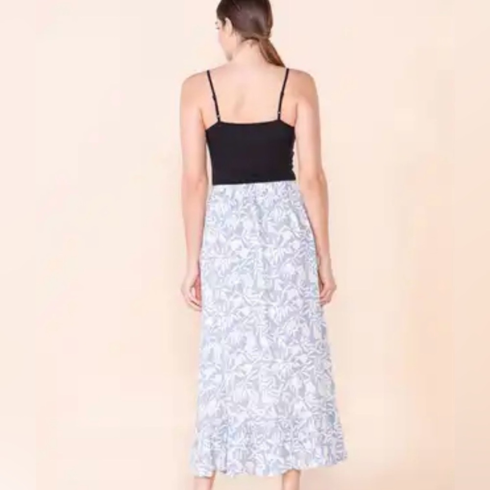Periwinkle Blue Floral Print Skirt - Picture 5 of 7